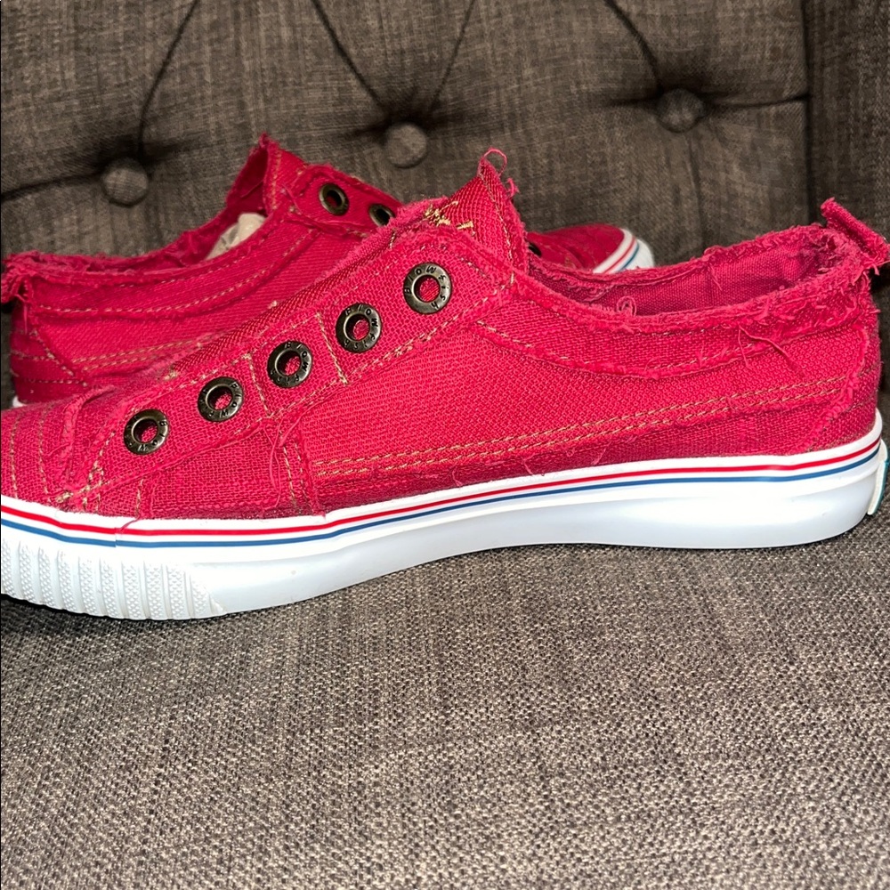 Blowfish Red Canvas Slip-On Sneakers women's size 7 - Picture 6 of 10